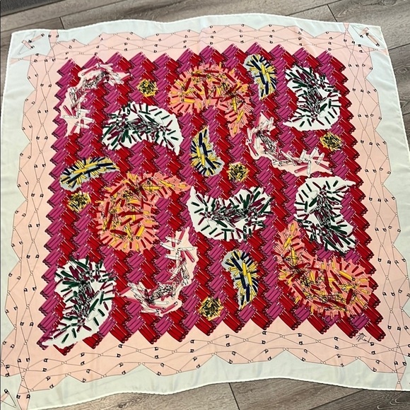 Zac Posen silk
Blend printed safety pin scarf - Picture 3 of 6